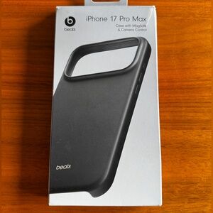 Beats iPhone 17 Pro Max Case - Black